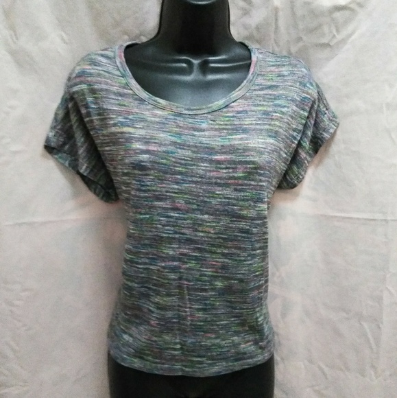 Stranded Tops - Keyhole Back Closure Crop Tee